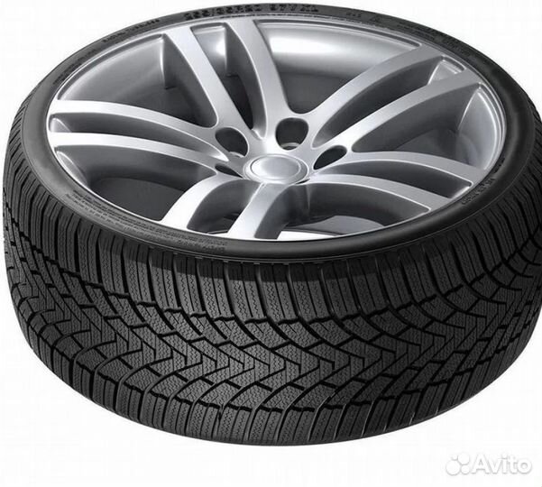 Sonix Snowrover 868 215/55 R17