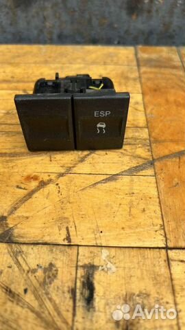 Кнопка антипробуксовочной системы Ford Mondeo III