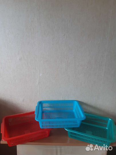 Лоток, корзина пластмассовые, 7шт