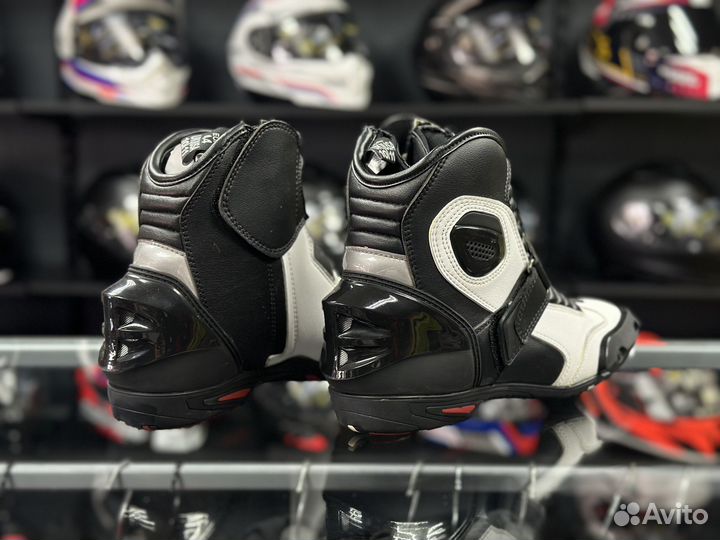 Мотоботы Rush Gibbie