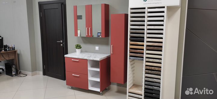 Комплект мебели в ванную комнату в наличии