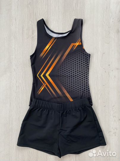 Гимнастический купальник для мальчика на рост 152