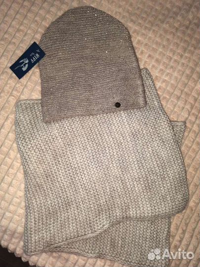 Комплект шапка и снуд