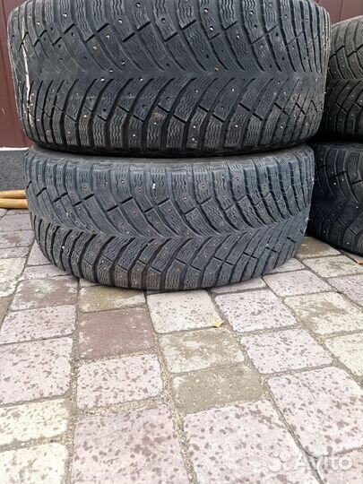 Michelin X-Ice North 4 245/45 R18