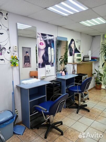 Сдам в аренду парикмахерское кресло