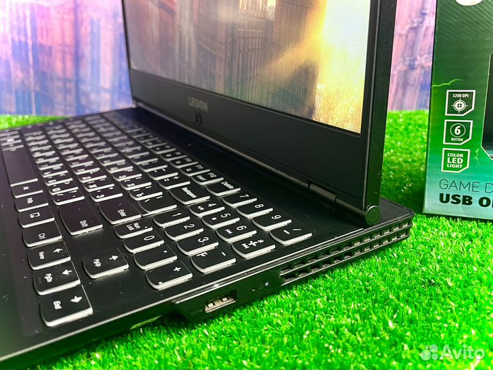 Топовый игровой ноутбук Lenovo на RTX / SSD