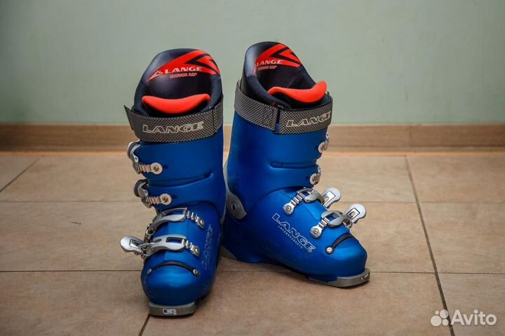 Горнолыжные ботинки Lange 43 размер купить в Екатеринбурге