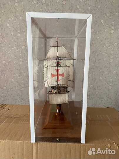 Модель корабля из дерева