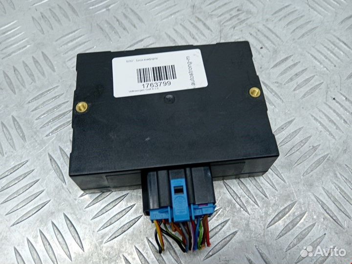 Блок комфорта для Volkswagen Golf 4 1J0959799Q