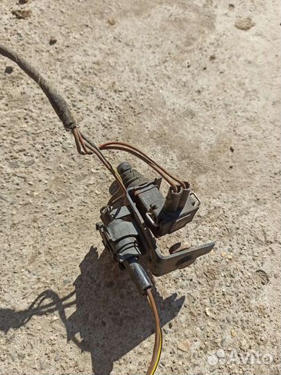 Оригинальный концевик капота с проводкой г3, венто