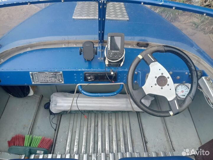 Продаю катер Днепр