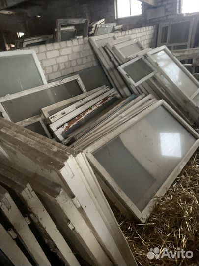 Деревянные окна,стекло,б.у.самовывоз