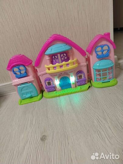 Домик кукольный