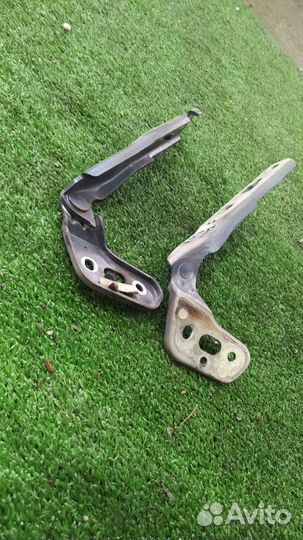 Петли капота пара Audi A6 Allroad C6 AUK 2006