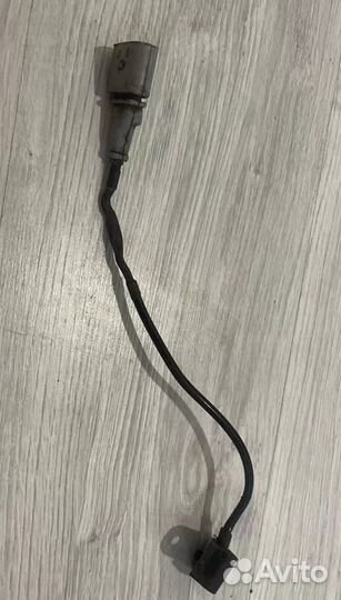 Датчик положения распредвала VolkswagenPassat 2006