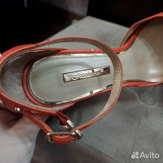 Босоножки Graciana 35 размера кожа