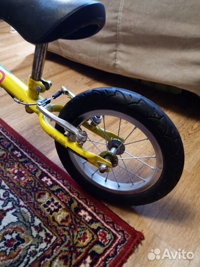 Беговел Yedoo Too Too B модель желтого цвета