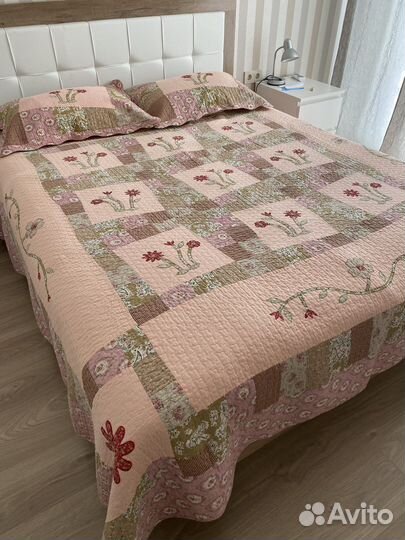 Покрывало С двумя наволочками