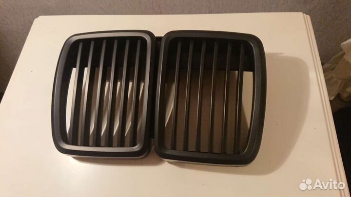 Ноздри матовые BMW E30