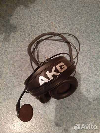 Студийные наушники akg hsd271