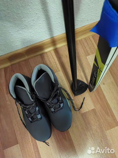 Комплект лыжи, палки, ботинки