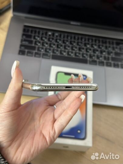 iPhone X, 256 ГБ