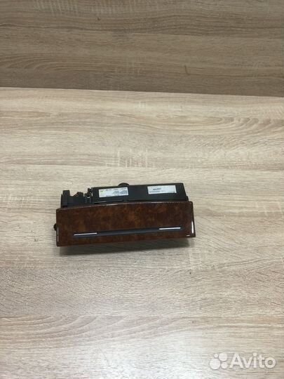 Пепельница передняя Audi A8 D3