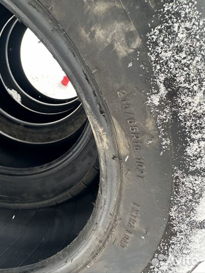 Michelin X-Ice North 4 215/65 R16 102T