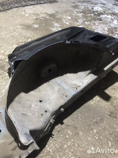 Заднняя левая часть vesta