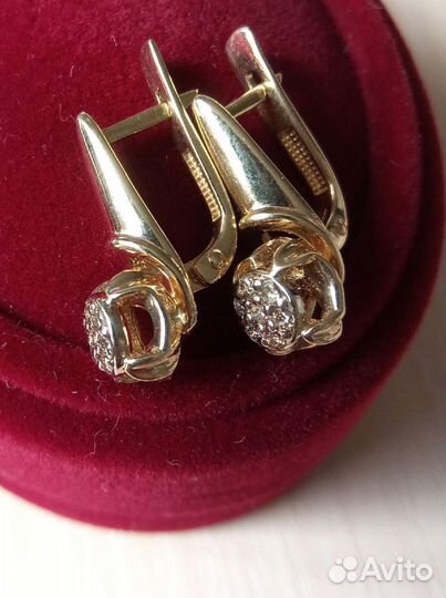 Золотые серьги с бриллиантами