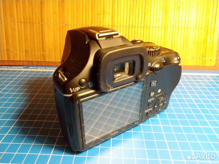 Зеркальный фотоаппарат Pentax K-x