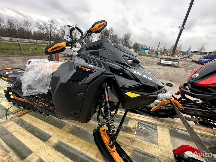 Ski Doo summit X W expert package 2024 850 E-TEC