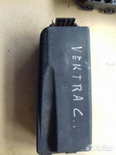 Блок предохранителей Opel Vectra C