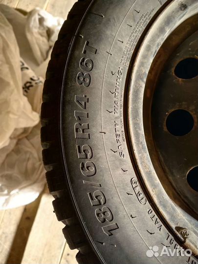 Колеса зимние. Резина Kumho WinterCraft Ice WI31