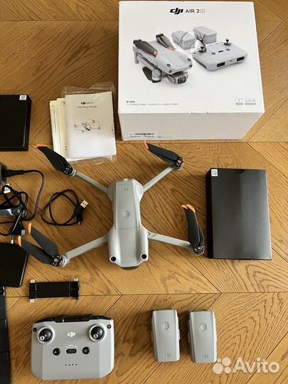 Квадрокоптер DJI Mavic Air2s Fly More Combo