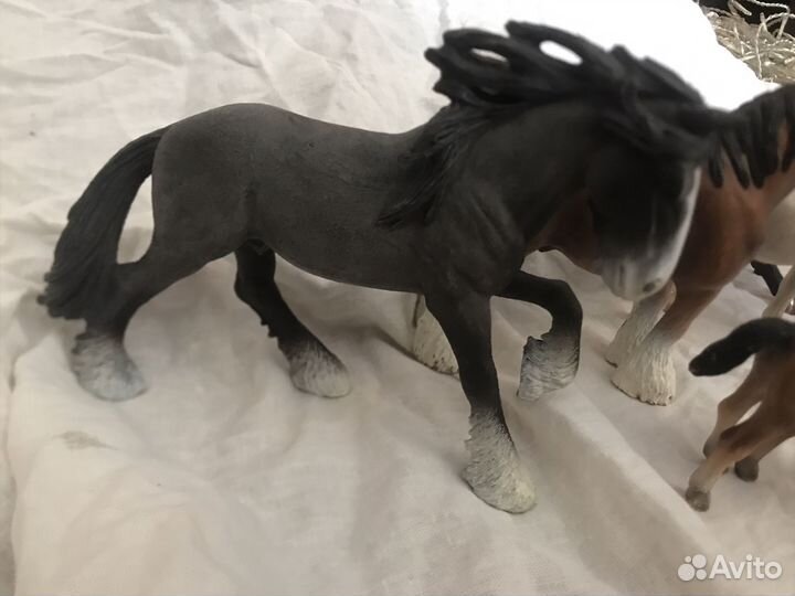 Фигурки лошадей schleich