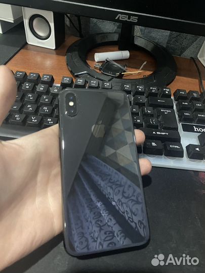 iPhone X, 64 ГБ