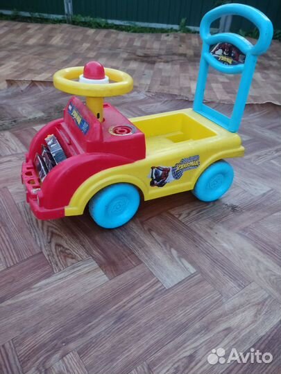Детская машинка каталка