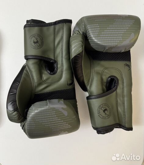 Боксерские перчатки 12 oz venum