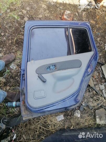 Дверь задняя правая Renault symbol