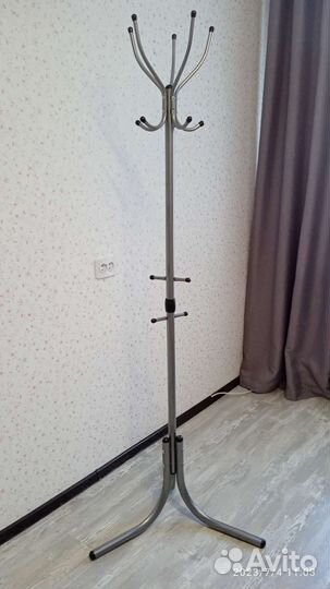 Вешалка напольная