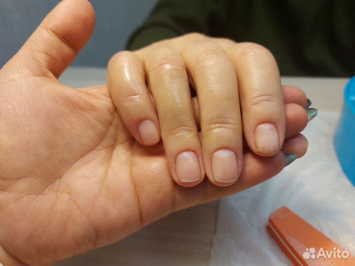 Мастер маникюра, педикюра и наращивании