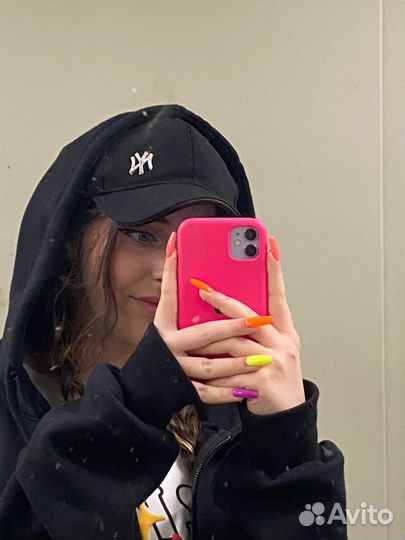 Маникюр на дому