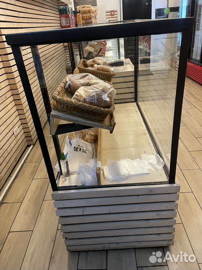 Витрина для пекарня
