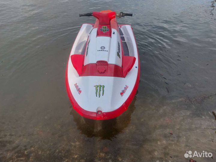 Продам гидроцикл yamaha