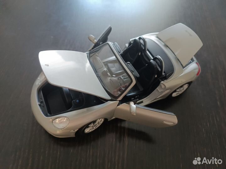 Коллекционная машинка Porsche 911