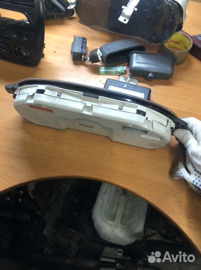 Комбинация приборов Renault Symbol АКПП