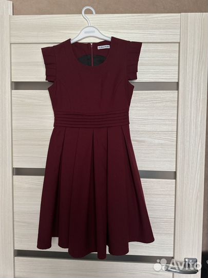 Школьная форма для девочки 146, 152 бордовая