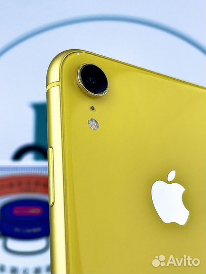 iPhone Xr, 64 ГБ