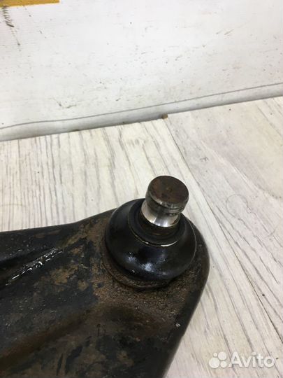 Рычаг подвески Renault logan Прав